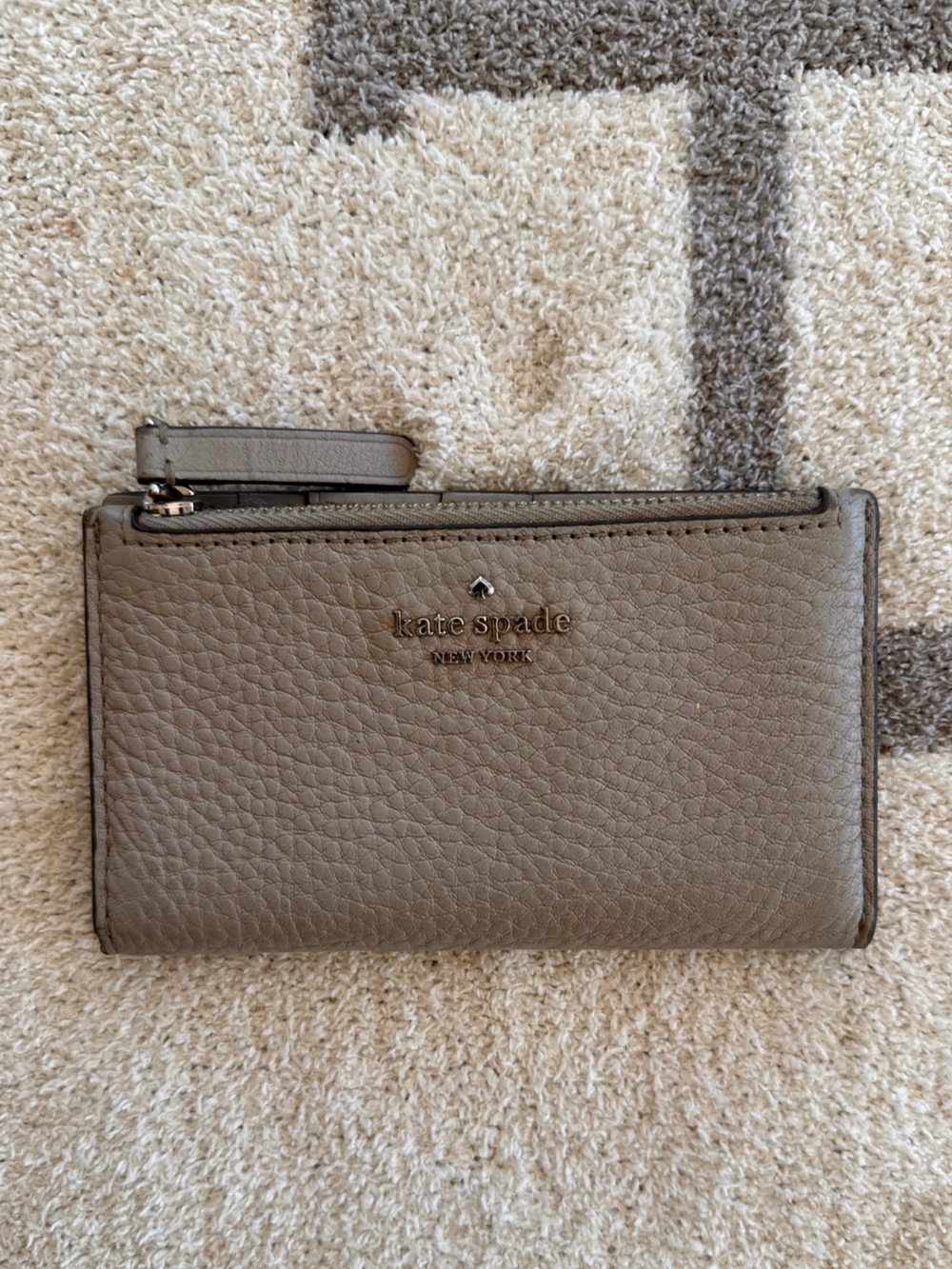 kate spade Pebbled Leather Zip Card Wallet in Taupe Gray